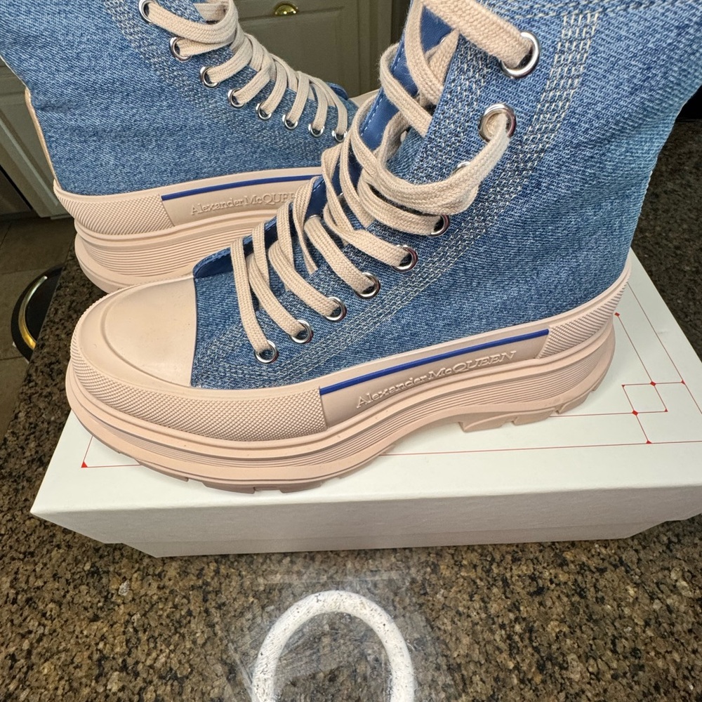Alexander McQueen Thread Stylish Peach/pink & Blue denim High-Top Sneaker Boots